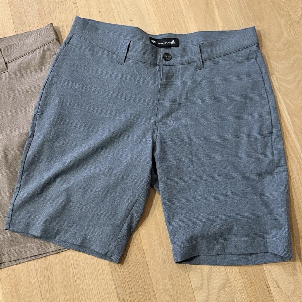 Mens Travis Mathew Grommet Golf Shorts 32 Khaki Aegean Blue Plaid Lot of 2 EUC! - Picture 4 of 10
